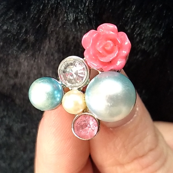 Pink Roses and Blue Pearl Earrings - Picture 2 of 2